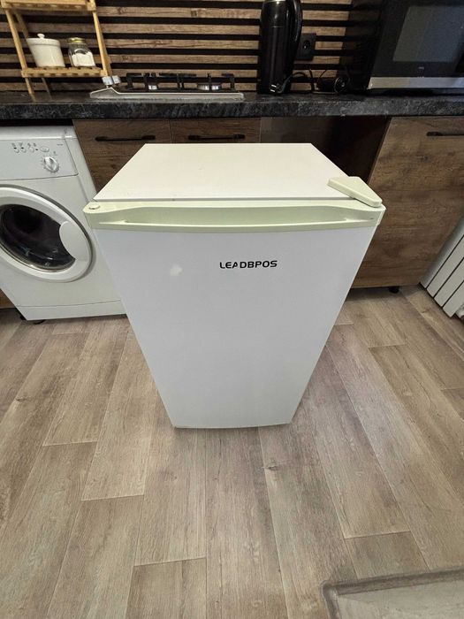 СРОЧНО! Мини-холодильник LEADBPOS