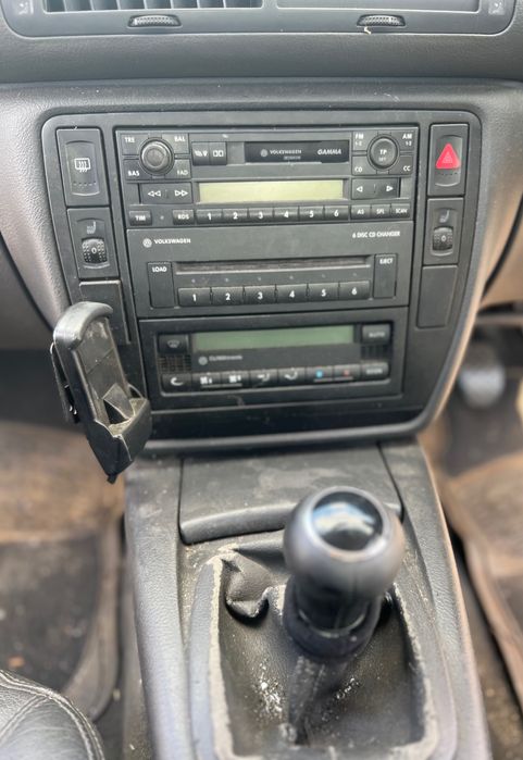 На части Vw Passat 1.9tdi Awx 131кс кожен салон теглич