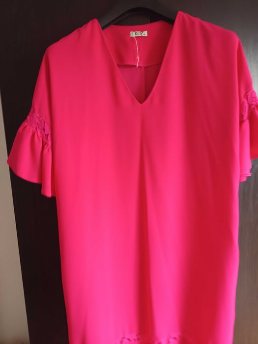 Rochie fucsia Brisé elegantă cu broderie ,