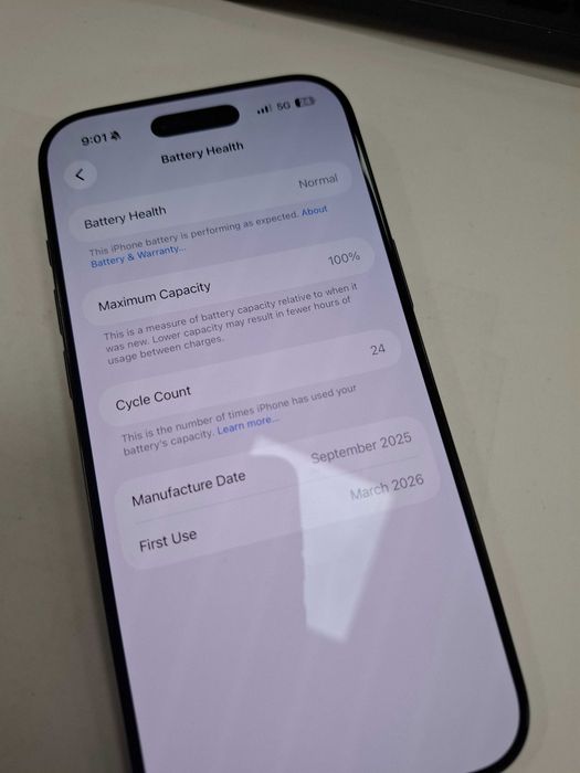 apple iphone 17 air 256gb 100% batt. 36 цикъла