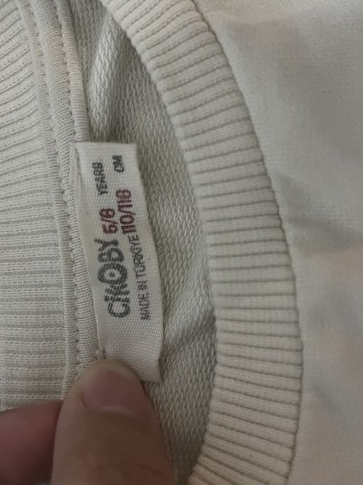 Продам толстовку на девочку