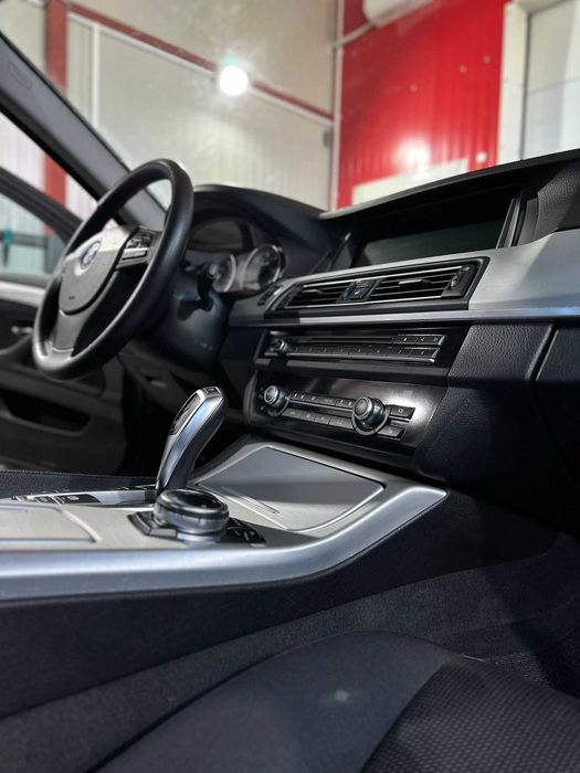 Vând autoturism marca BMW seria 5 f10 4x4 webasto, an 2015