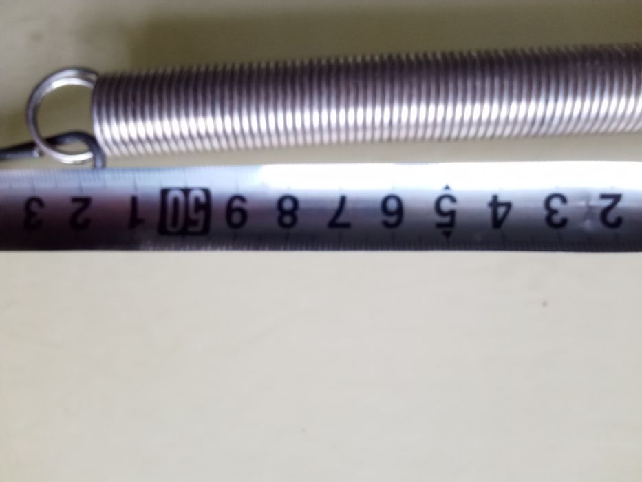 продам пружину стальную на растяжение