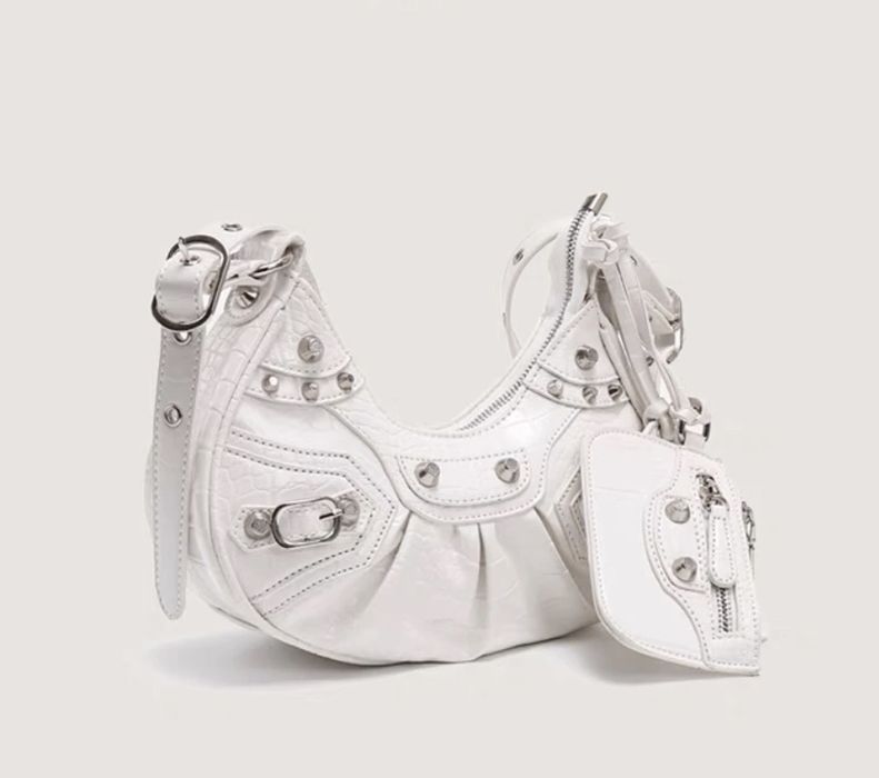 Сумка белая под кожу