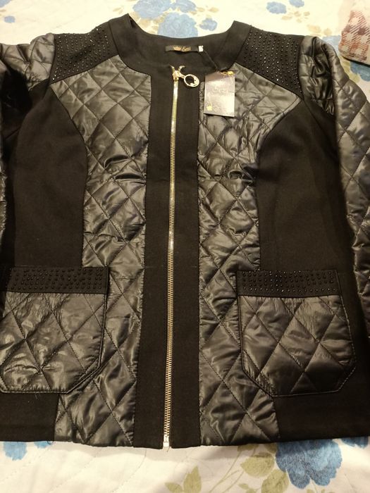 Лёгкая женская куртка