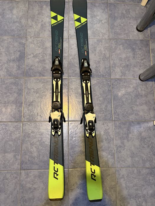 Skiuri Fiser , fabricatie 2021 , lungime 150cm