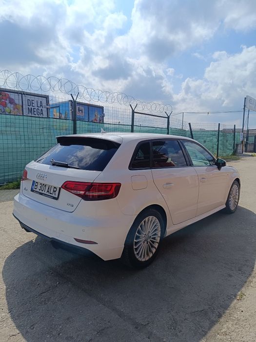 Audi A3 2018 SLine /B&O/S tronic/53000 km ușor avariat