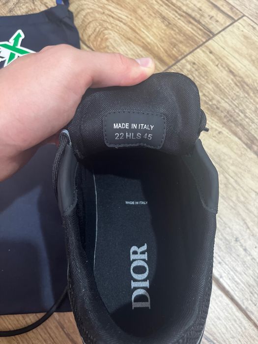 Dior B22 Premium