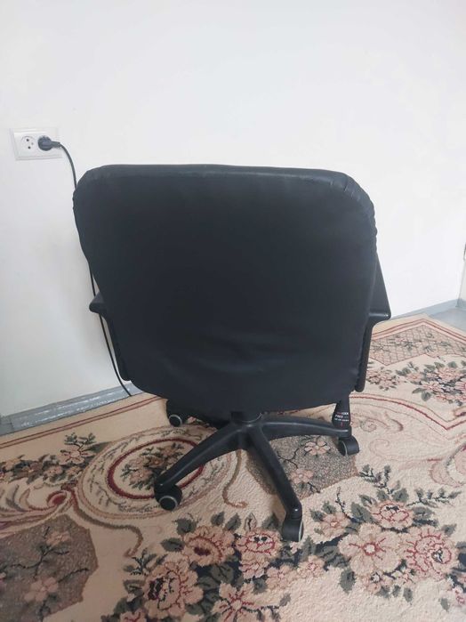 Продам офисное кресло
