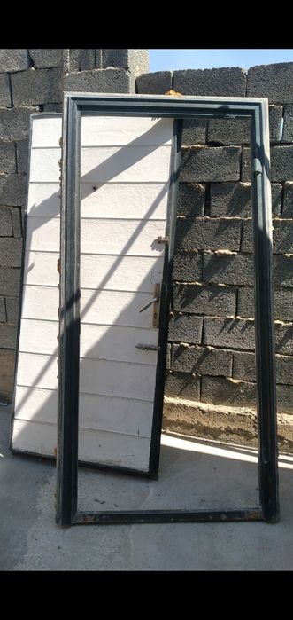 Б/у металлически двер