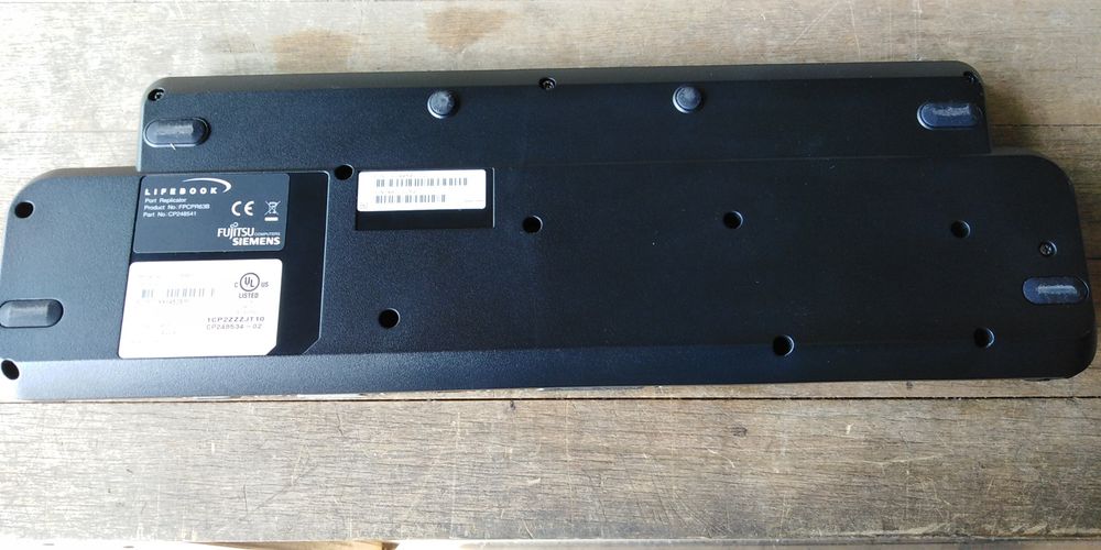 Multiplicator de port-uri pentru laptop