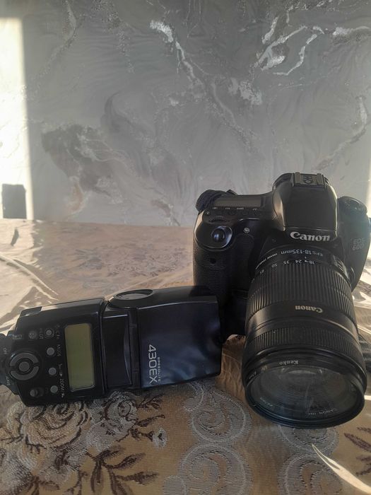 Canon 60 d  Sotiladi