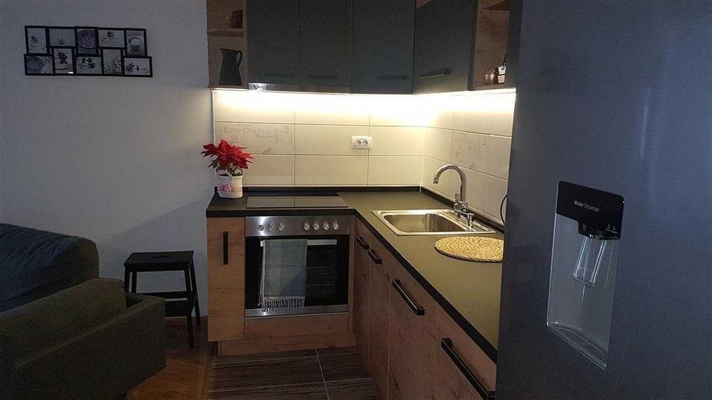 Дава се под наем Двустаен апартамент в Бургас, Меден рудник - зона А - 55 кв.м за 204 € - Снимка #4