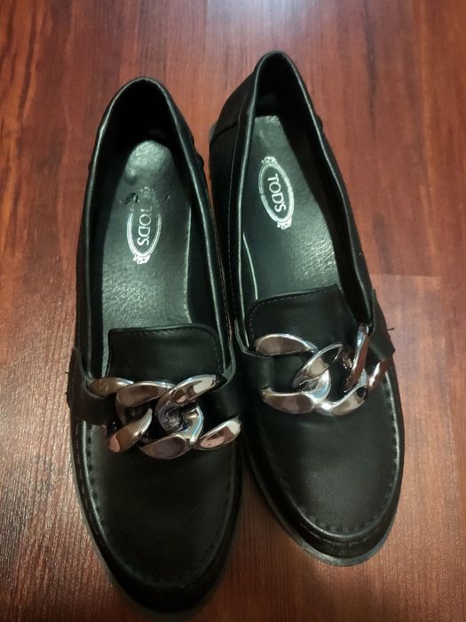 2 Туфли замшевые по 2500