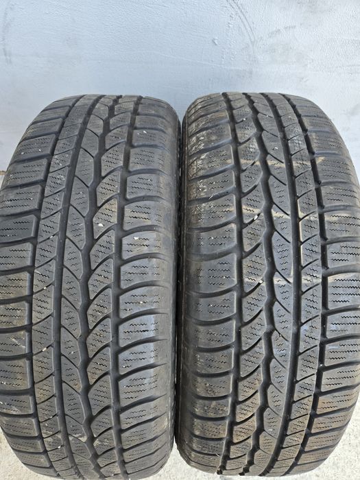 2 бр. Зимни гуми 215.60.17