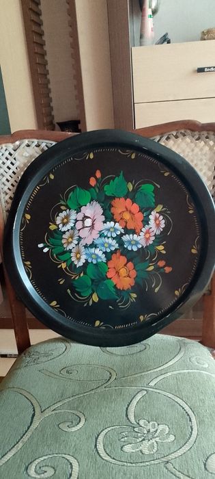 Винтажный металлический поднос.