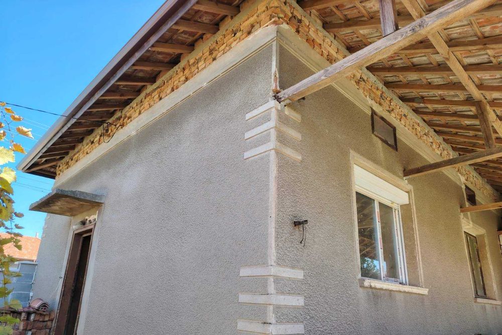 Къща в близост до Дунав и Искър област Плевен.