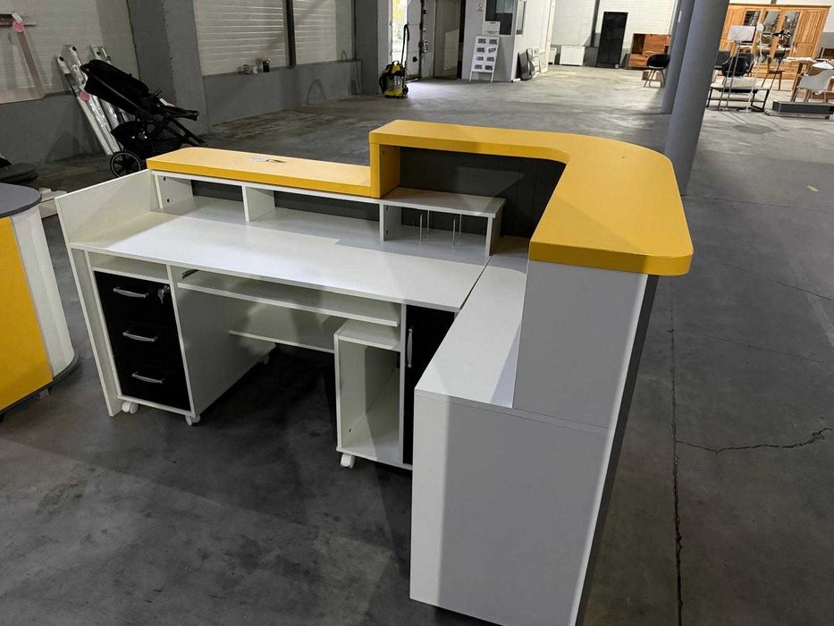 Receptie/ Pretabil pt cabinete, birouri, magazine, etc