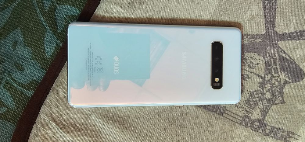 S10+ 128gb. 6 Ram