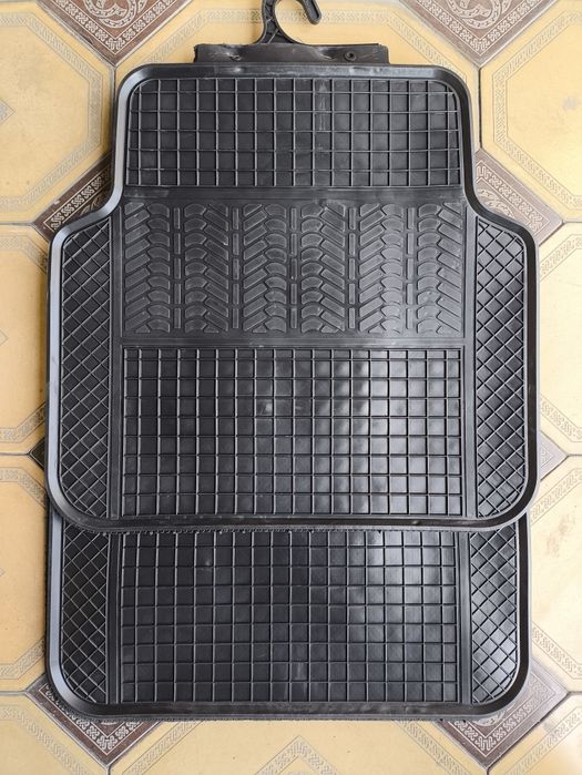 Полики AUDI универсальные. Новые.