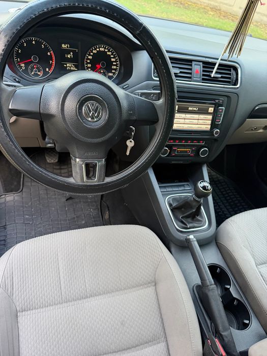VOLKSWAGEN Jetta 2012 — imagine 5