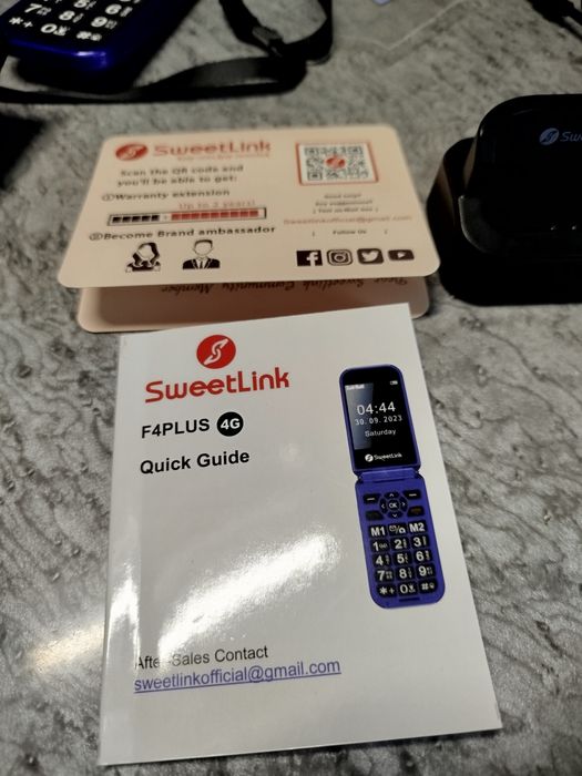 Telefon cu clapetă 4G pentru seniori