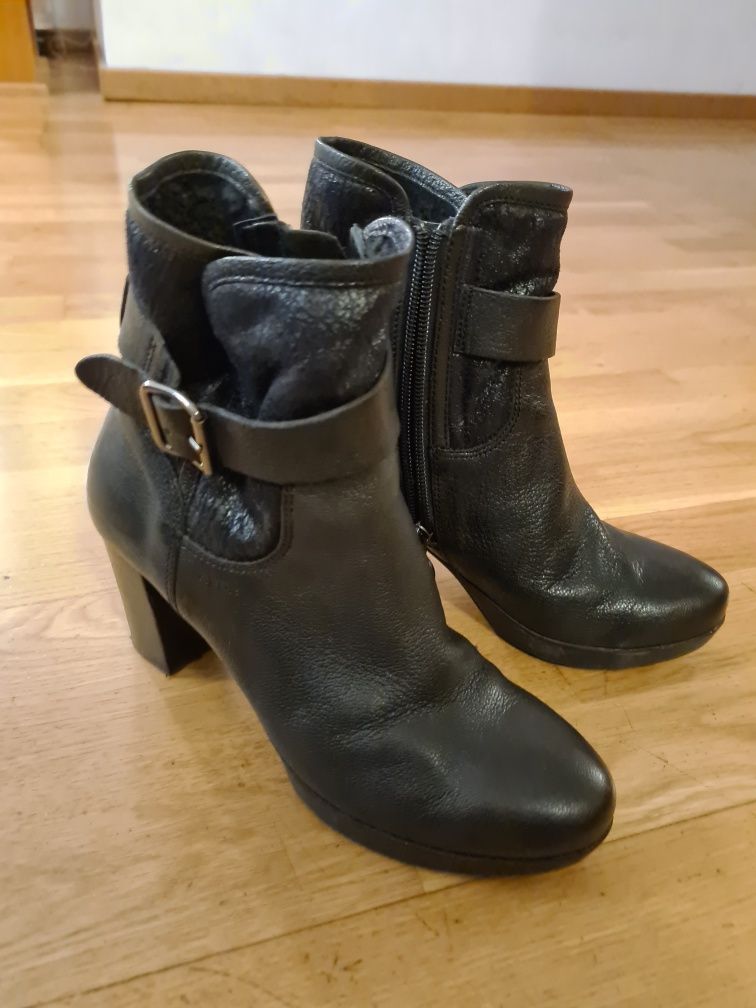 Botine Geox piele promo Bucuresti Sectorul 2 OLX.ro