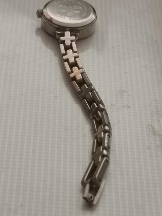 Prada дамски часовник