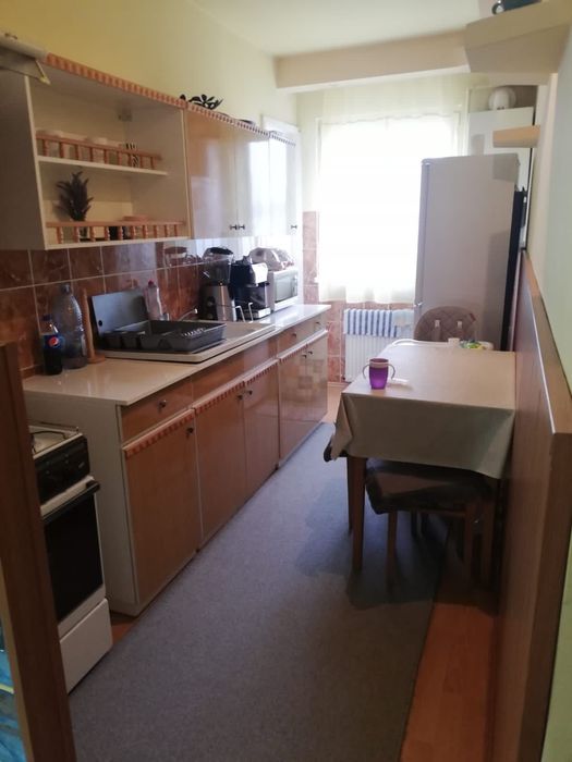 Inchiriez Apartament 2 Camere Dimbu Pietros