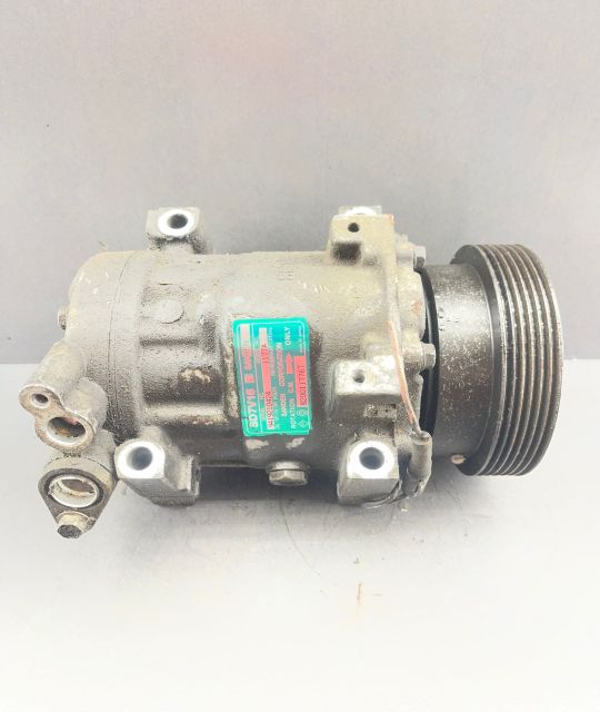 Compresor AC 8200117767 Dacia Logan prima generatie