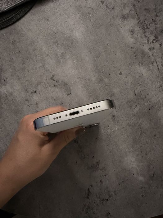 iPhone 14 pro 256 гб (белый)