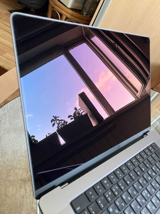 Macbook Pro M1 Pro 16" 2021 (16GB RAM, 1TB SSD)