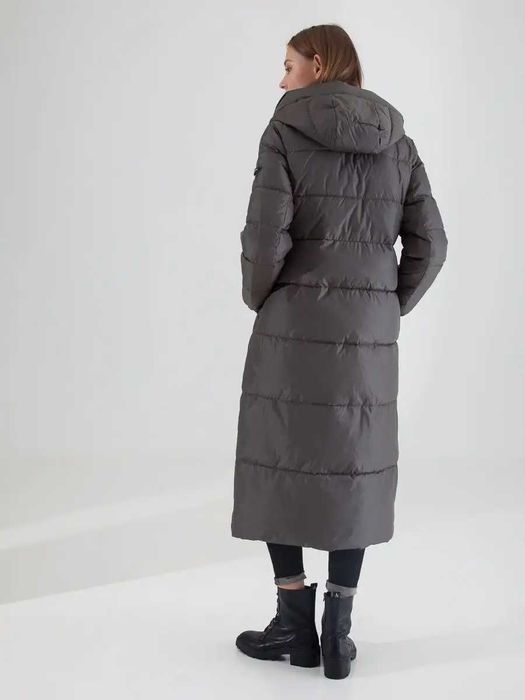 Продам пуховик зимний