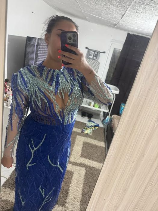 Rochie eleganta de seara , va rog sa imi scrieti mesaj si sa nu cumparati direct in olx deoare ce nu am voie sa incasez direct din olx ! Multumesc