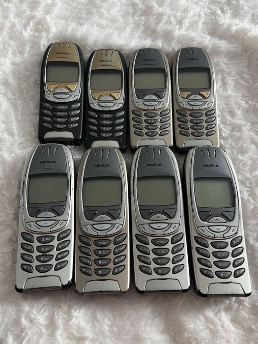 Nokia 6310i.