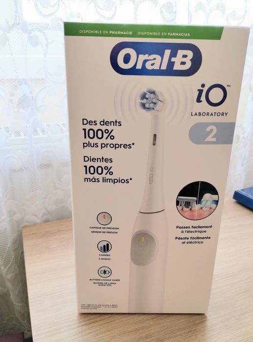 Periuța electrică nouă Oral B iO2