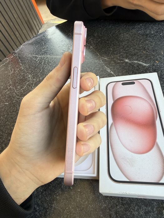 Продам Iphone 15