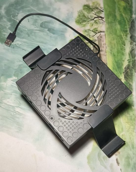 Продаю Xbox series X 1TB