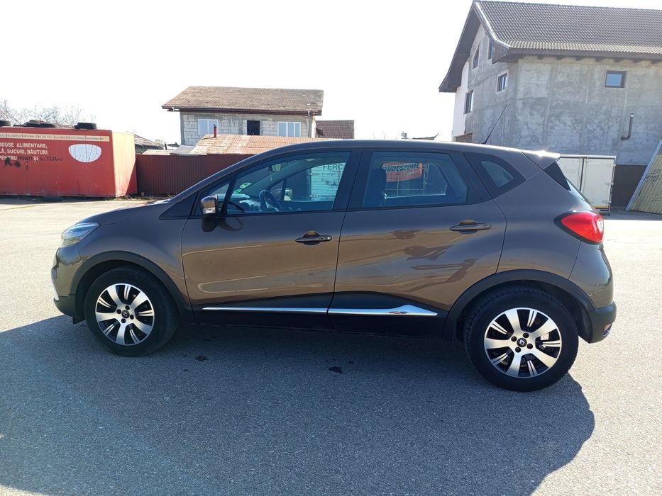 Renault  Captur.