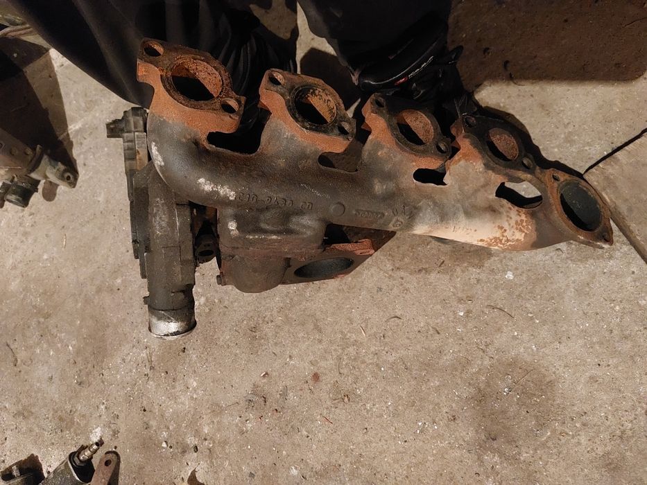 Коллектор выпускной форд.