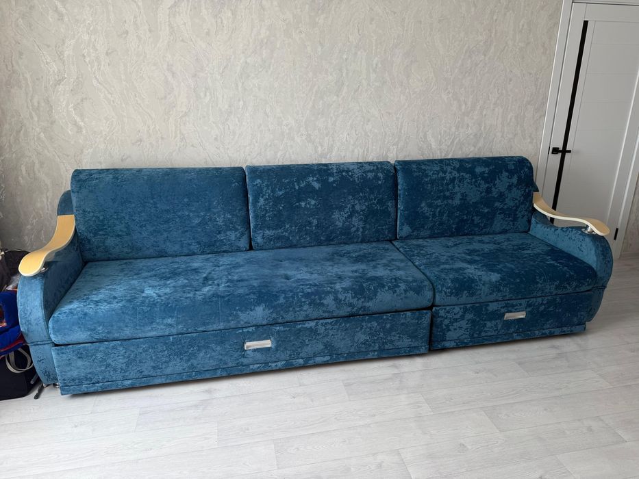 Продам диван длина 320 см