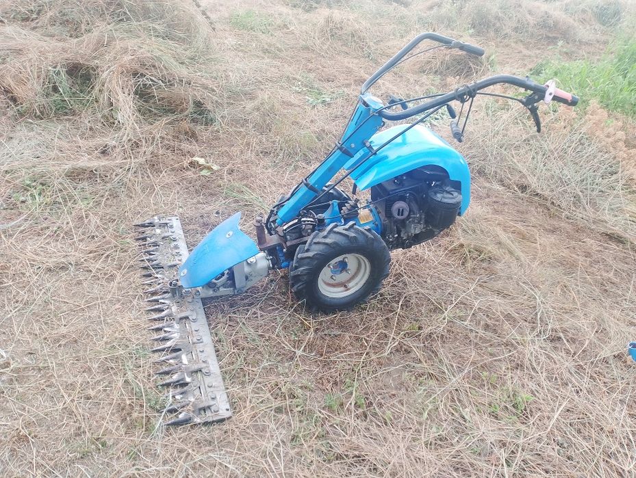 Vând motocultor bcs