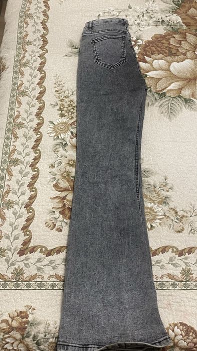 Продам джинсы-клешы