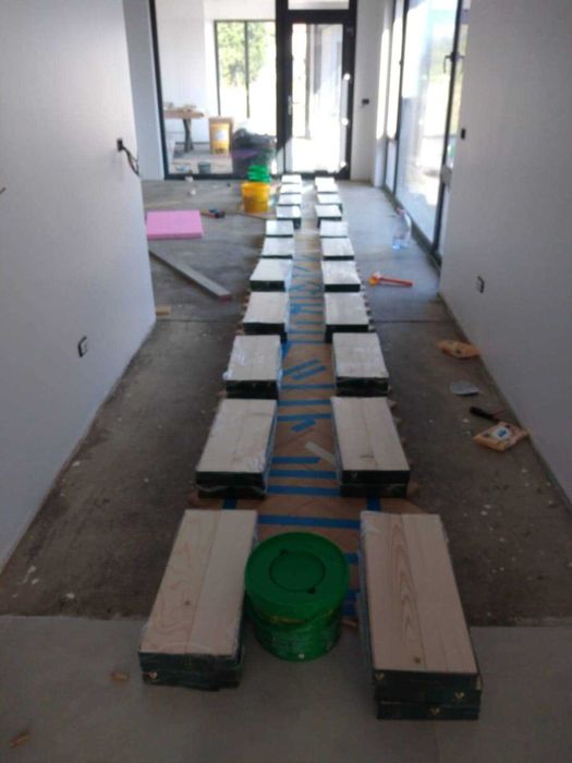 Parchet stratificat, montez cum vrea clientul ,