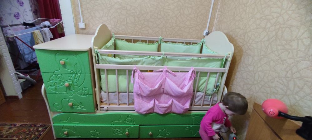 Продам кровать для новорожденного!!