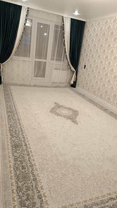 Продается 2 комн квартира 7 мкр