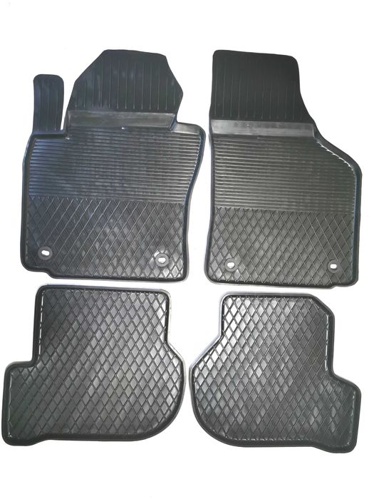 Covorase cauciuc tip tavita GOLF 5 cu prindere ovala