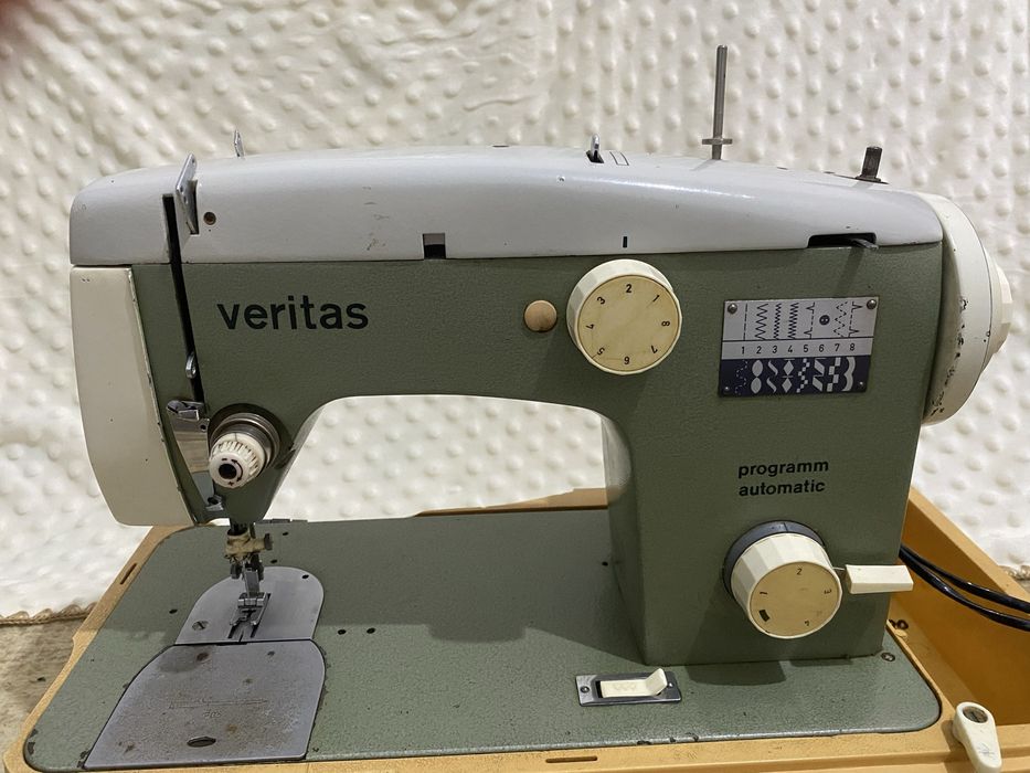 Швейная машинка Веритас