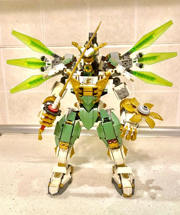 Продам LEGO NINJAGO Lloyd's Titan Mec
