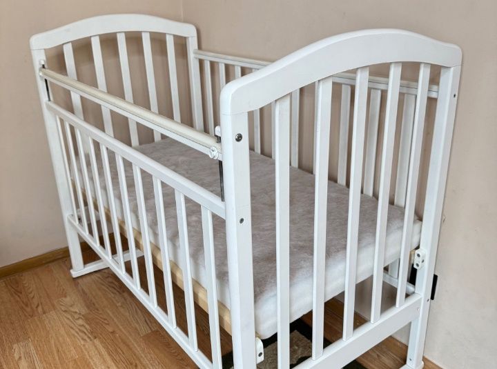 Продам кровать манеж